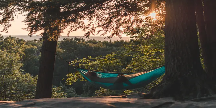 how windy is too windy for a hammockl?